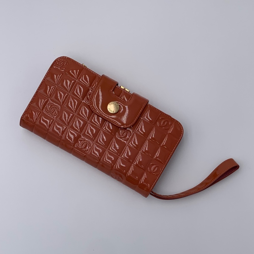 Chanel rose/mauve wallet. Great condition with a few marks,see all pics.  *SALE*